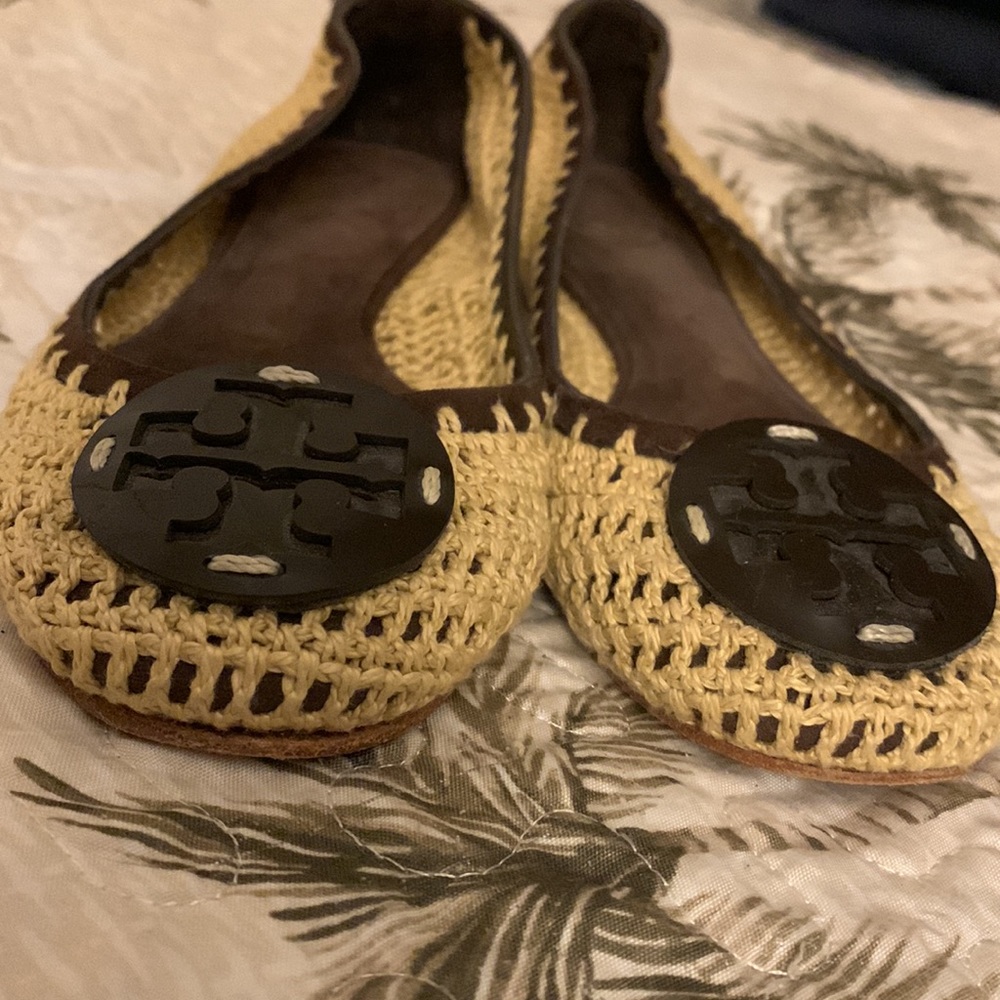 Tory Burch macrame brown leather logo reva flat- NFS so not buy.